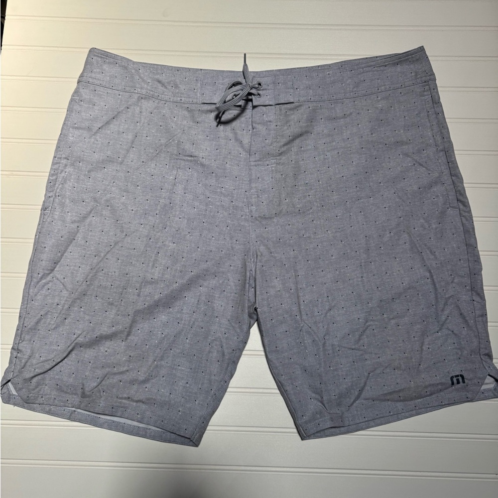 Travis Mathew Light Gray golf shorts board shorts like new